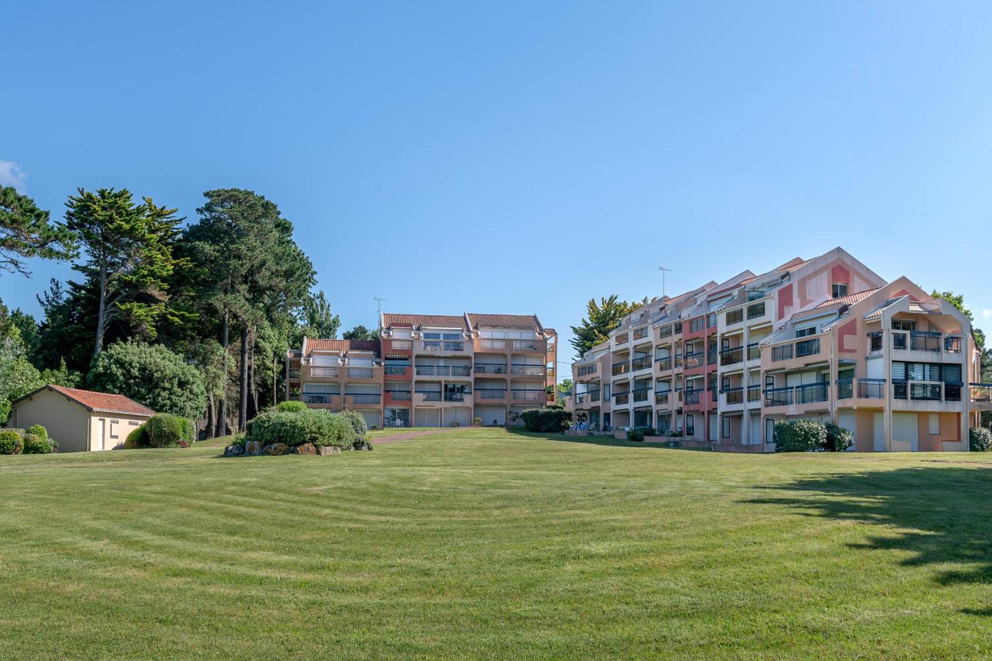 Rez-De-Terrasse Face Mer Pour 4 Personnes Pornic Luaran gambar